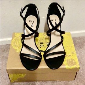 Brand New Woman’s Shoes